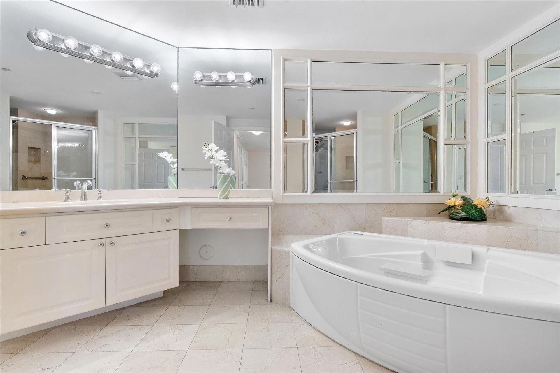 3100 N Ocean Boulevard, Unit 1910, Fort Lauderdale, FL 33308 Photo