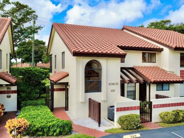 10805 Bahama Palm Way, Unit 201, Boynton Beach, FL 33437