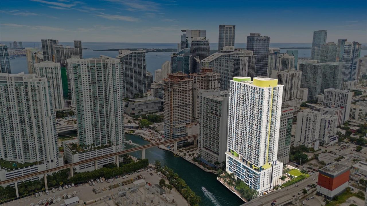 185 SW 7th Street, Unit 4403, Miami, FL 33130 Photo