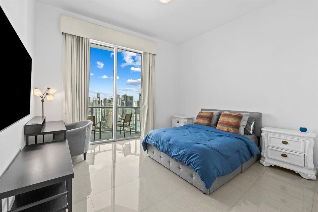 185 SW 7th Street, Unit 4403, Miami, FL 33130 Photo