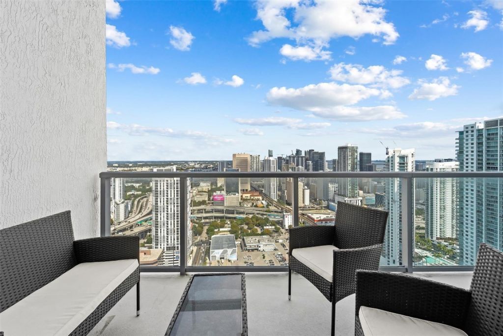 185 SW 7th Street, Unit 4403, Miami, FL 33130 Photo