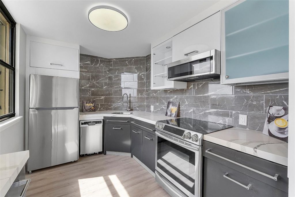 136 Lakeshore Dr, Unit T10, North Palm Beach, FL 33408 Photo