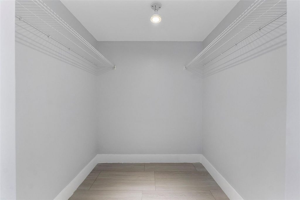 136 Lakeshore Dr, Unit T10, North Palm Beach, FL 33408 Photo