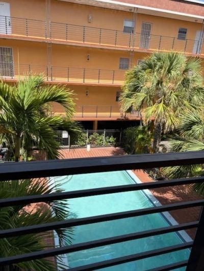 365 NE 125th Street, Unit 302, North Miami, FL 33161 Photo