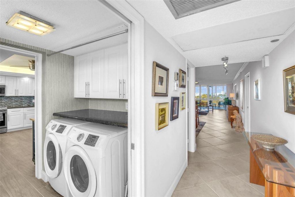 4015 W Palm Aire Drive, Unit 703, Pompano Beach, FL 33069 Photo