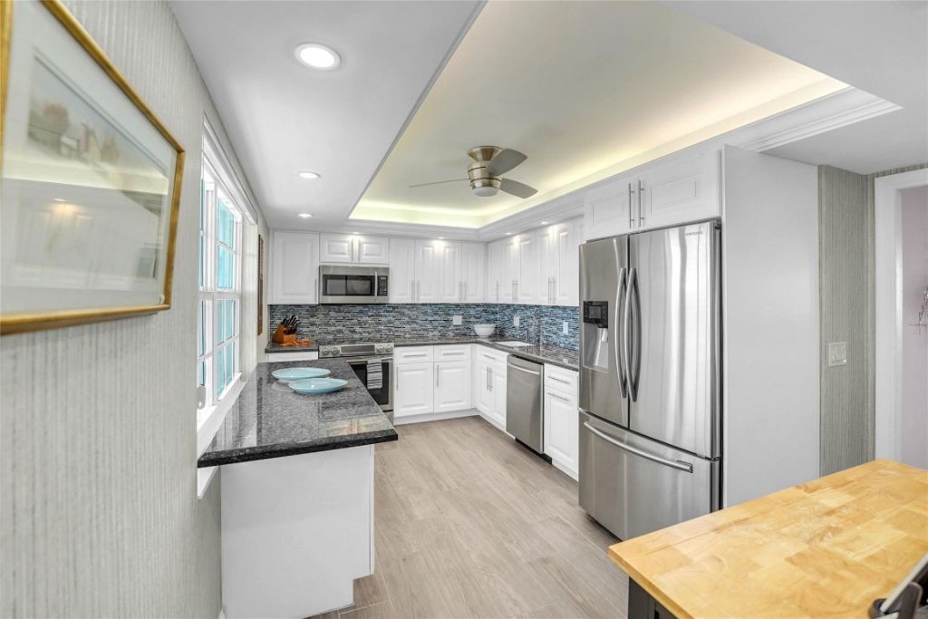 4015 W Palm Aire Drive, Unit 703, Pompano Beach, FL 33069 Photo