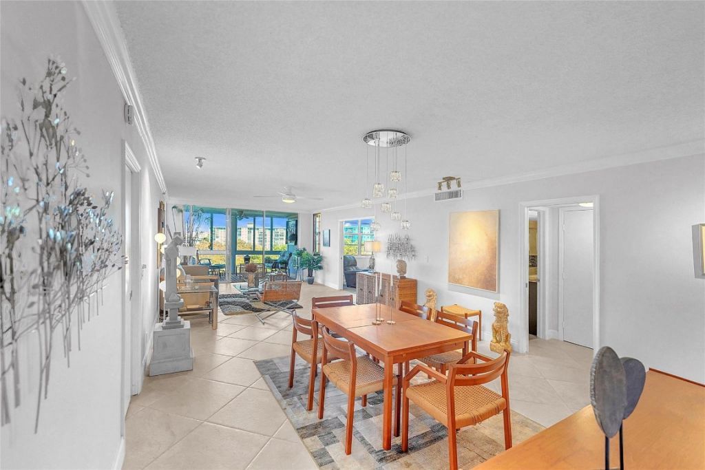 4015 W Palm Aire Drive, Unit 703, Pompano Beach, FL 33069 Photo