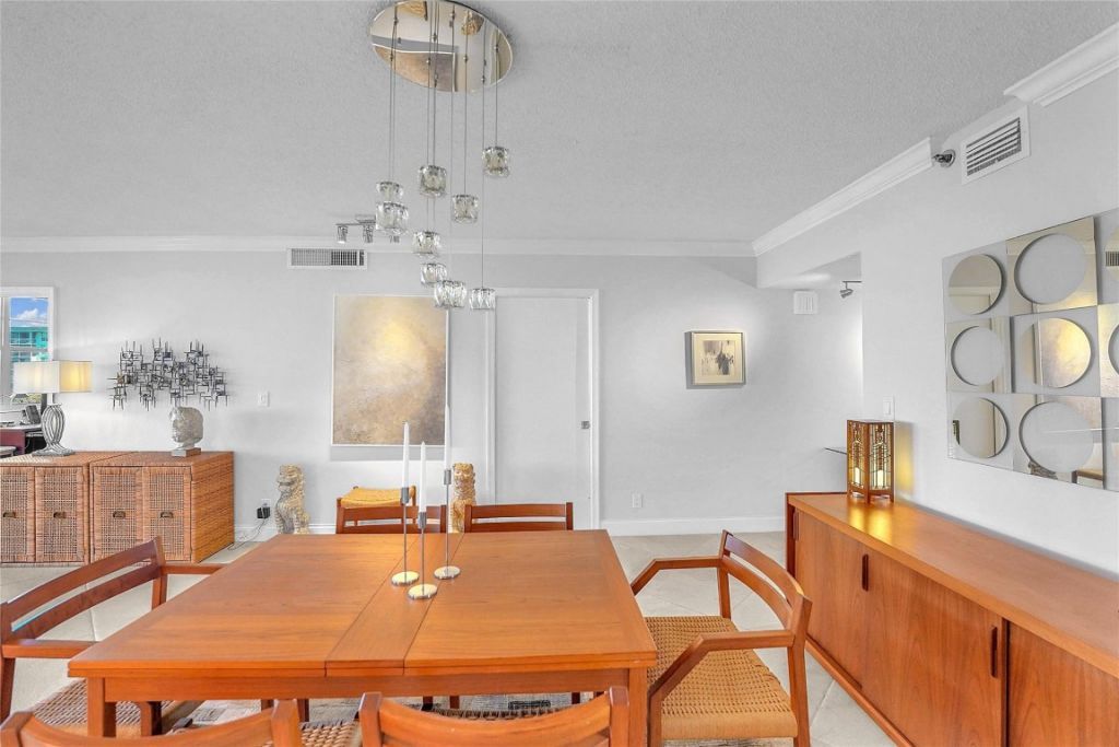 4015 W Palm Aire Drive, Unit 703, Pompano Beach, FL 33069 Photo