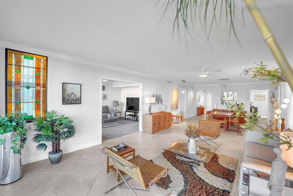 4015 W Palm Aire Drive, Unit 703, Pompano Beach, FL 33069 Photo