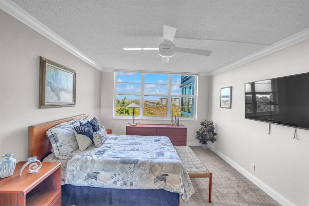 4015 W Palm Aire Drive, Unit 703, Pompano Beach, FL 33069 Photo