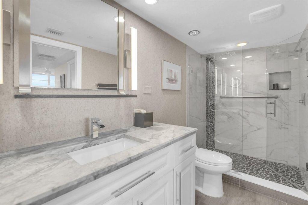 4015 W Palm Aire Drive, Unit 703, Pompano Beach, FL 33069 Photo