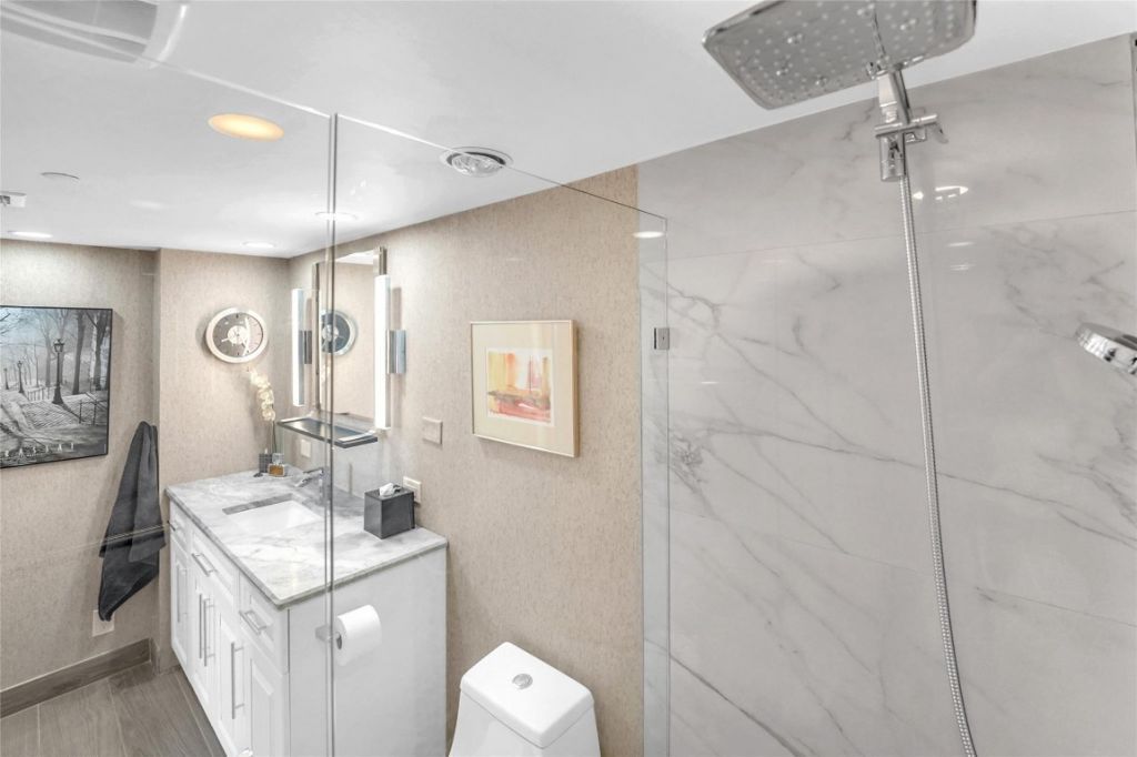 4015 W Palm Aire Drive, Unit 703, Pompano Beach, FL 33069 Photo