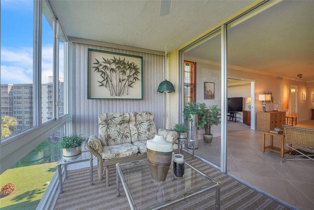 4015 W Palm Aire Drive, Unit 703, Pompano Beach, FL 33069 Photo