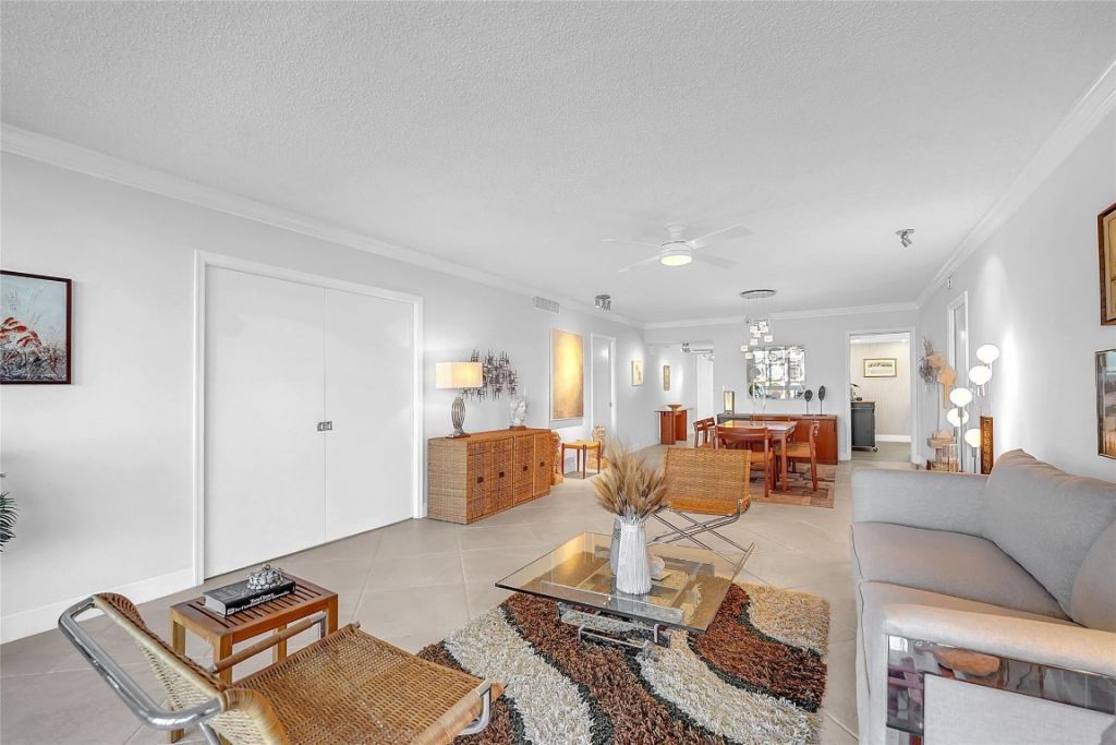 4015 W Palm Aire Drive, Unit 703, Pompano Beach, FL 33069 Photo