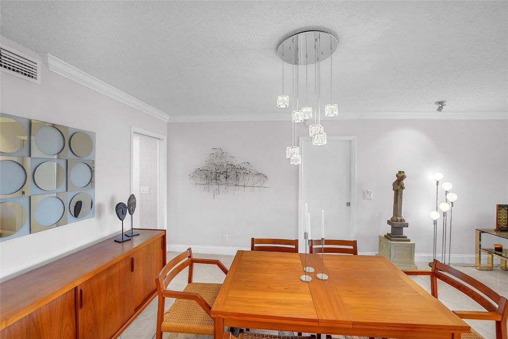 4015 W Palm Aire Drive, Unit 703, Pompano Beach, FL 33069 Photo