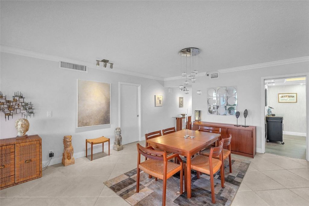 4015 W Palm Aire Drive, Unit 703, Pompano Beach, FL 33069 Photo