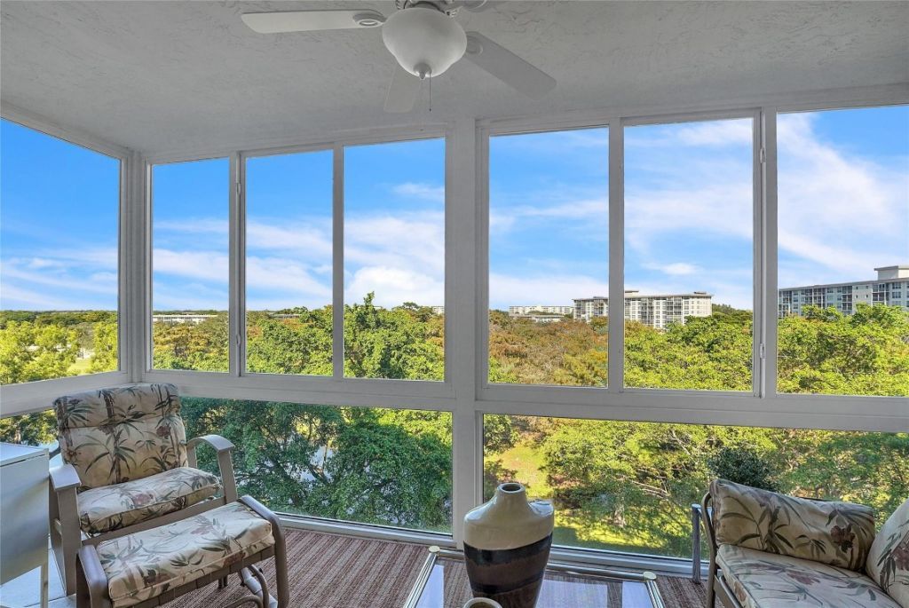 4015 W Palm Aire Drive, Unit 703, Pompano Beach, FL 33069 Photo