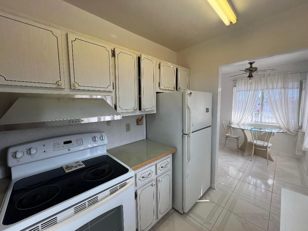 2840 Cynthia Lane, Unit 207, Lake Worth Beach, FL 33461 Photo