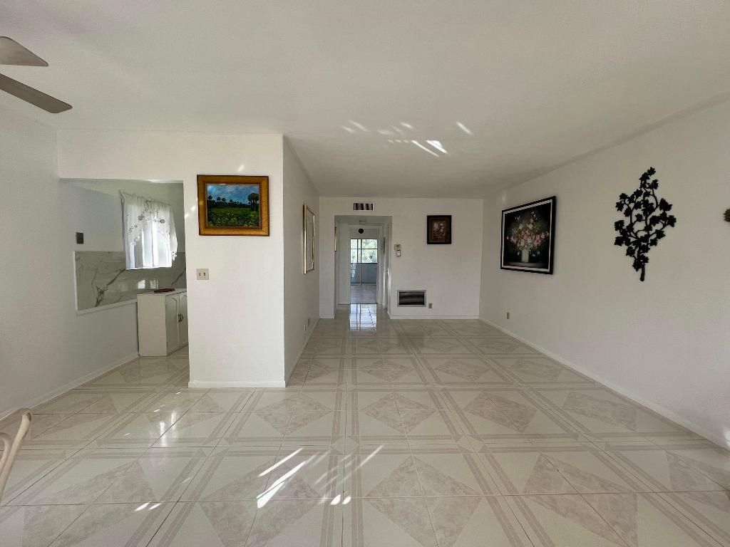 2840 Cynthia Lane, Unit 207, Lake Worth Beach, FL 33461 Photo