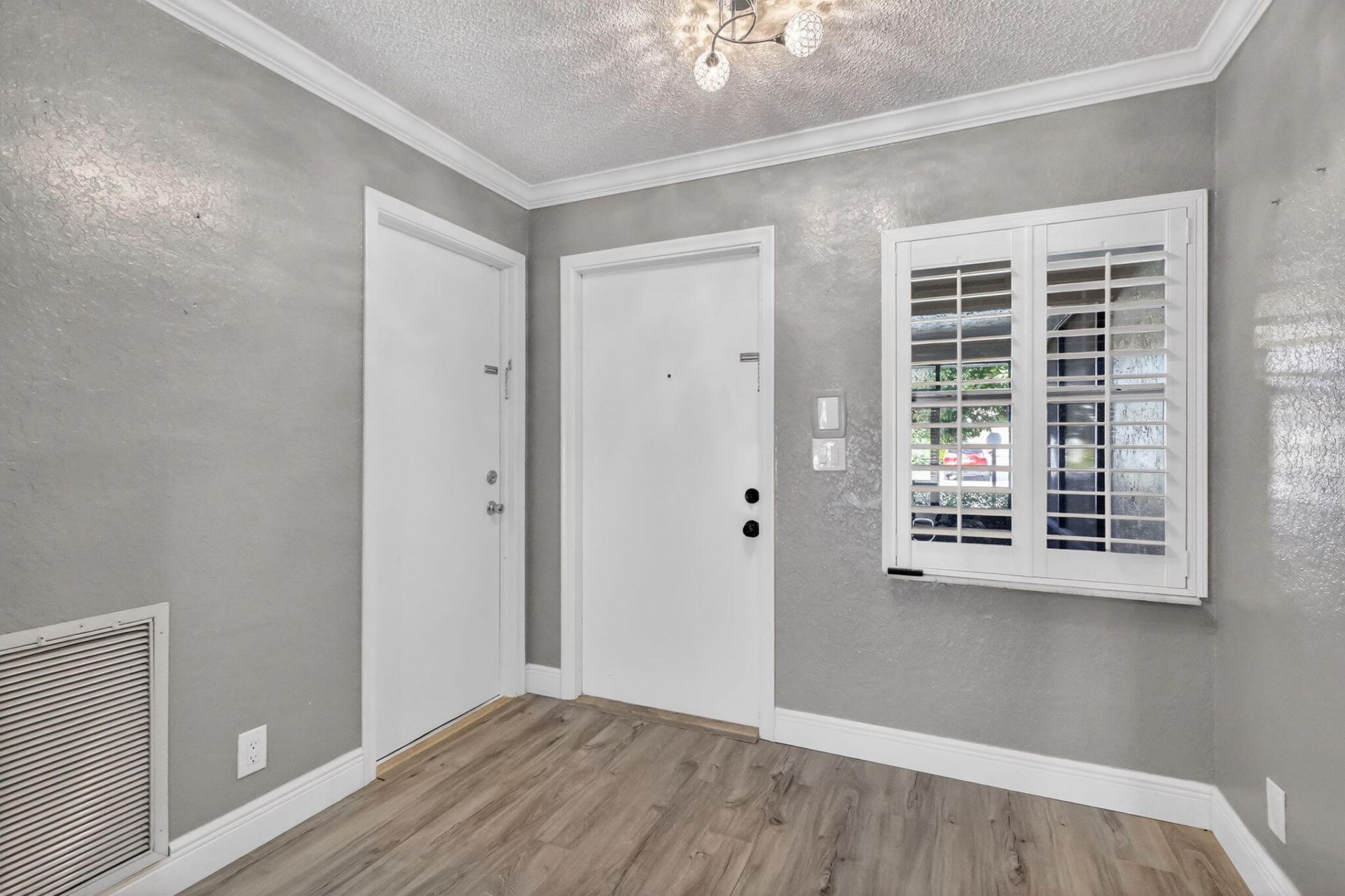5926 N Los Alamos Lane, Delray Beach, FL 33484 Photo