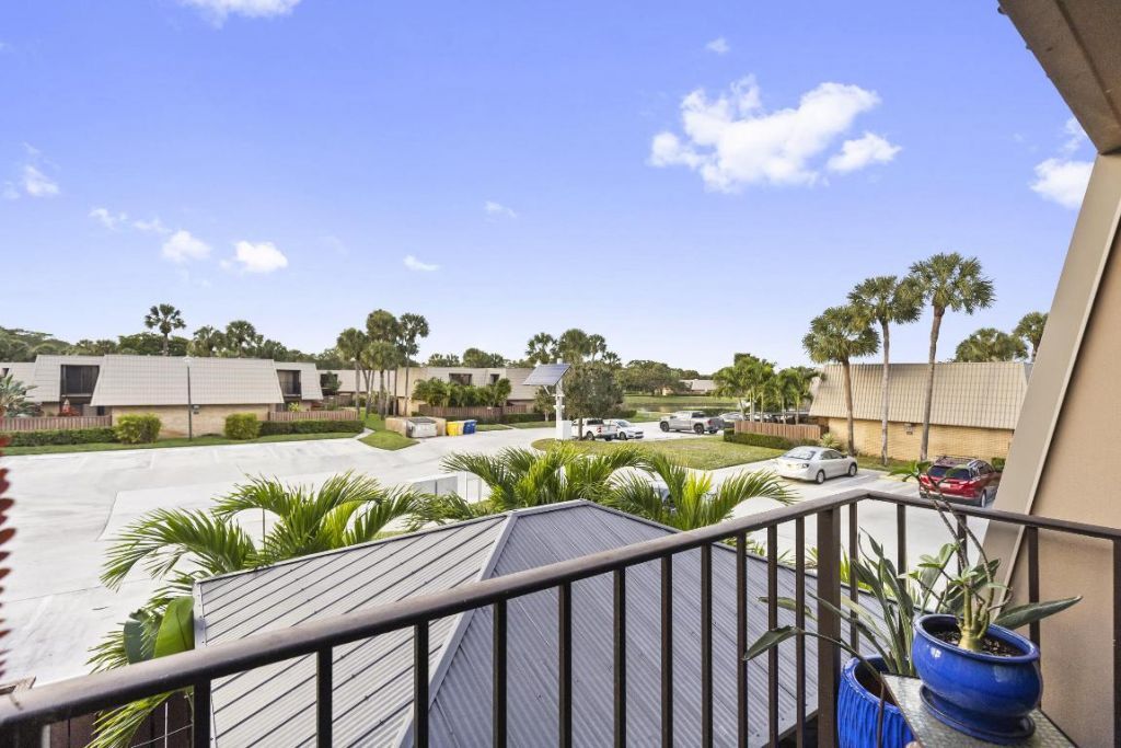 5739 57th Way, West Palm Beach, FL 33409 Photo