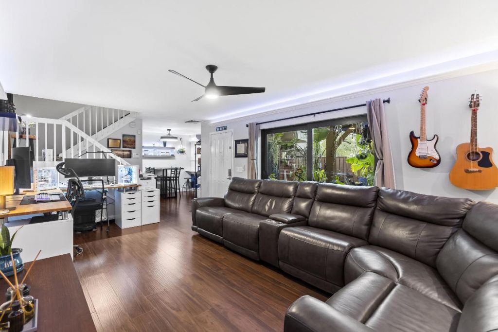 5739 57th Way, West Palm Beach, FL 33409 Photo