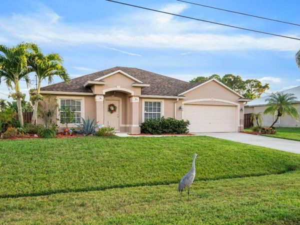 6150 NW Gaylord Terrace, Port Saint Lucie, FL 34986