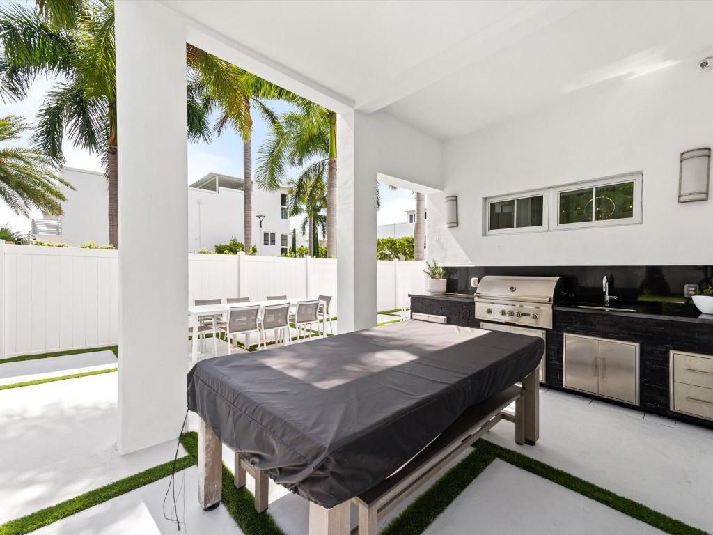 8405 NW 34th Street, Doral, FL 33122 Photo