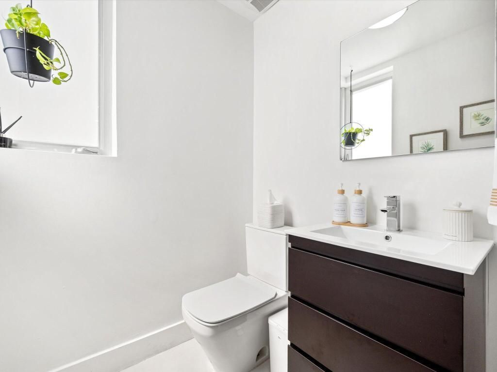 8405 NW 34th Street, Doral, FL 33122 Photo