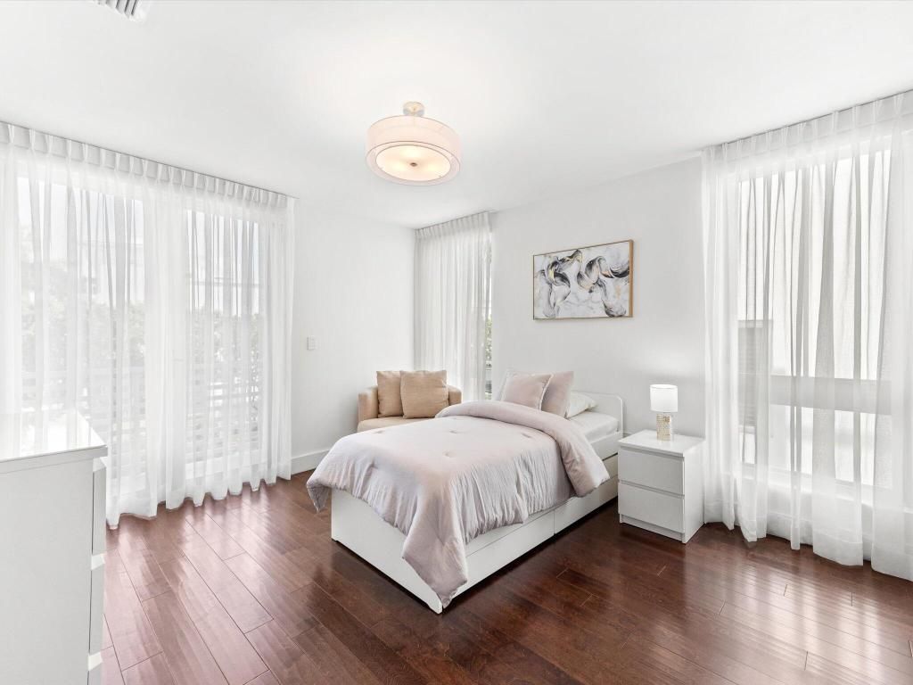 8405 NW 34th Street, Doral, FL 33122 Photo