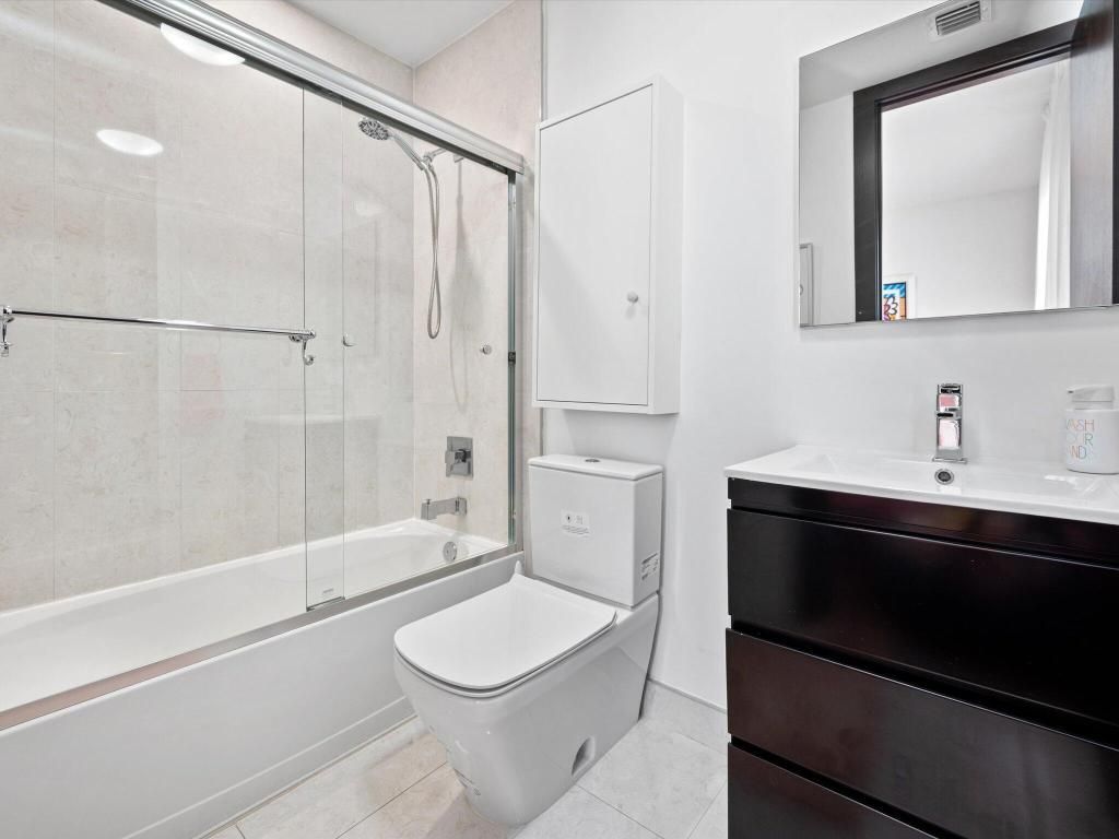 8405 NW 34th Street, Doral, FL 33122 Photo