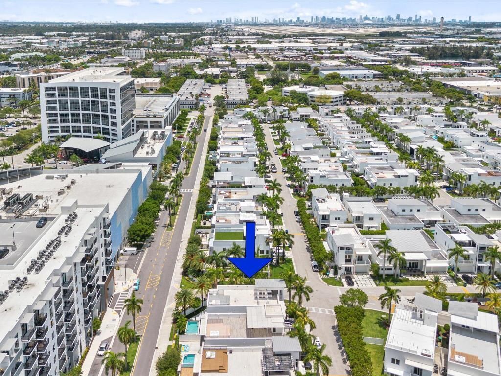 8405 NW 34th Street, Doral, FL 33122 Photo