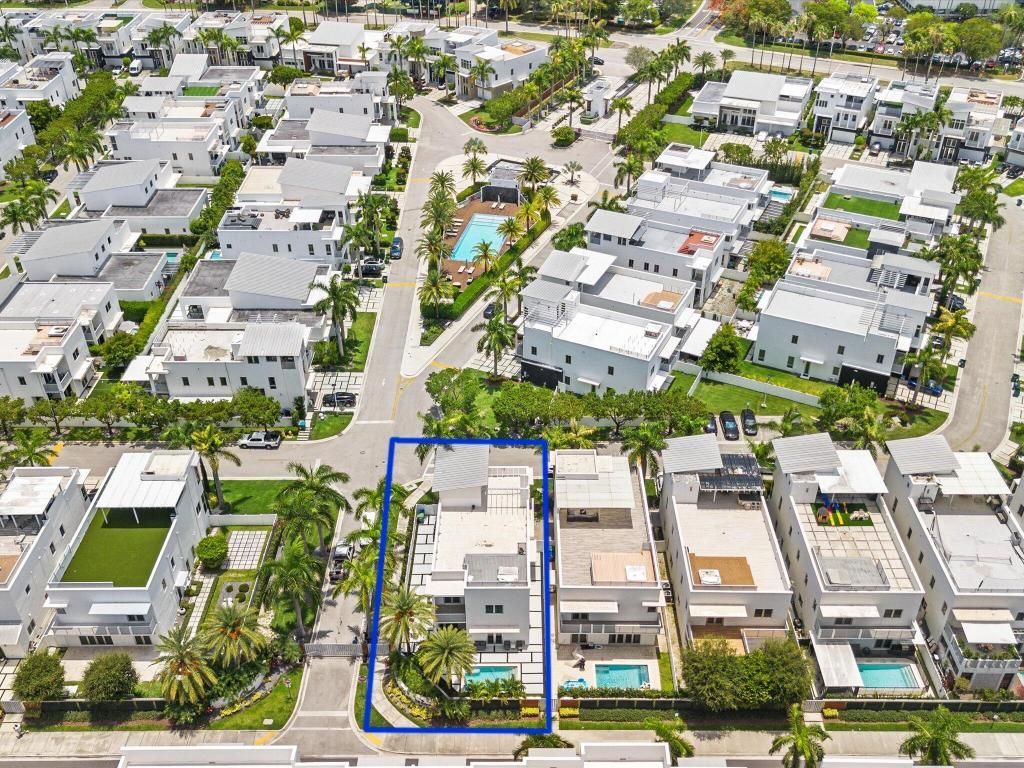 8405 NW 34th Street, Doral, FL 33122 Photo