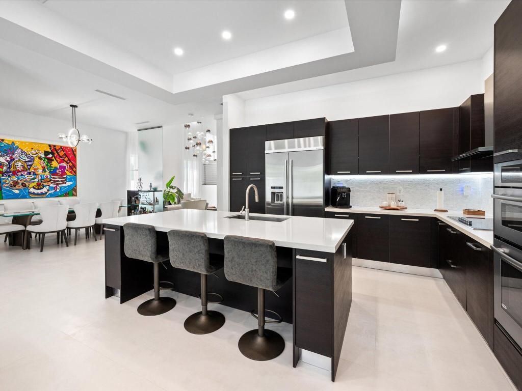 8405 NW 34th Street, Doral, FL 33122 Photo