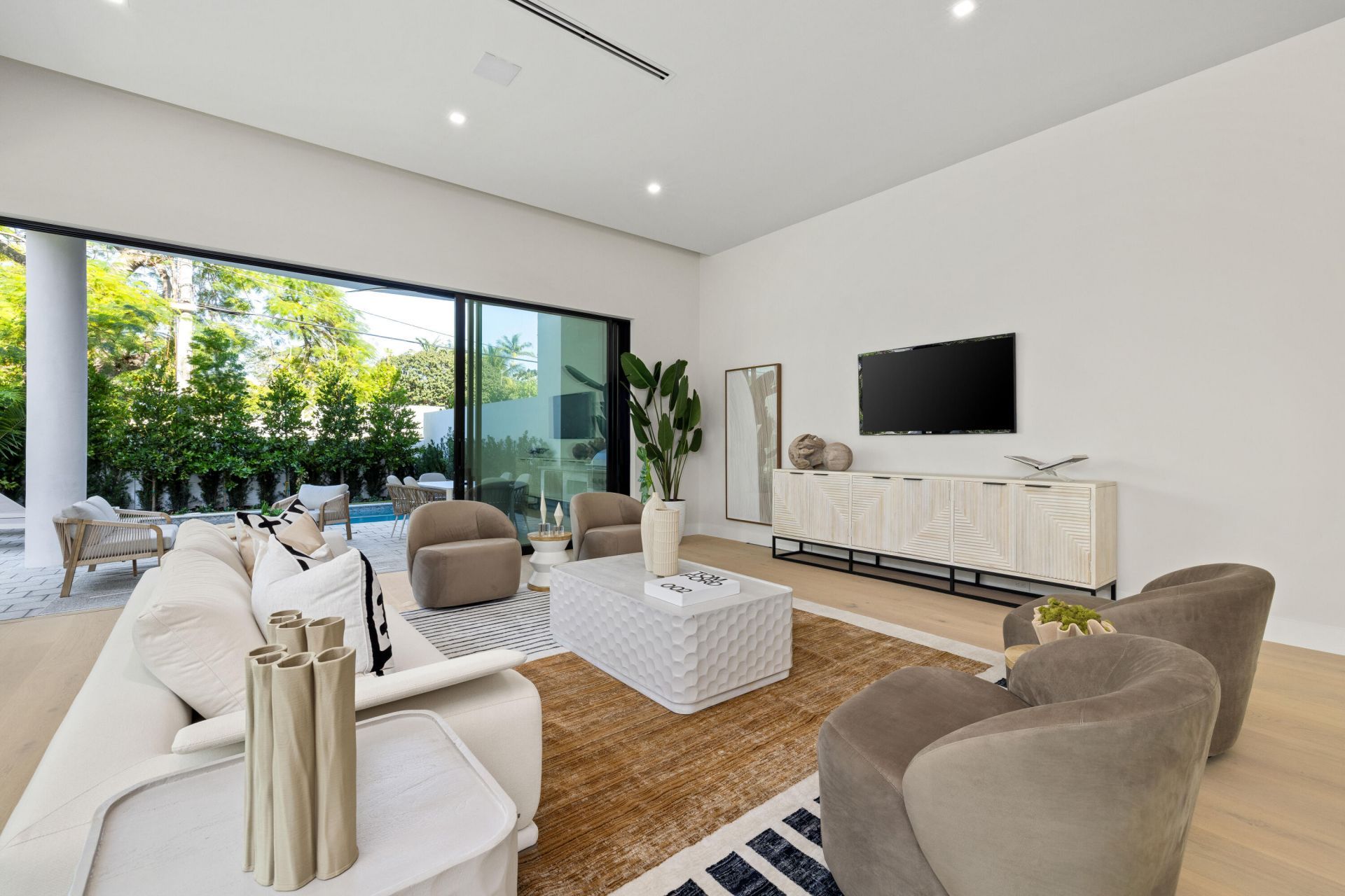 723 Lake Avenue N, Delray Beach, FL 33483 Photo