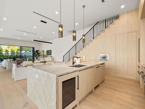 725 Lake Avenue N, Delray Beach, FL 33483