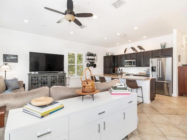 3600 S Dixie Highway, Unit 200, West Palm Beach, FL 33405