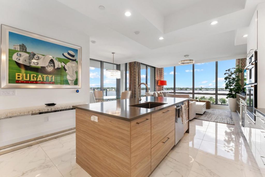 1 Water Club Way, Unit 603, North Palm Beach, FL 33408 Photo