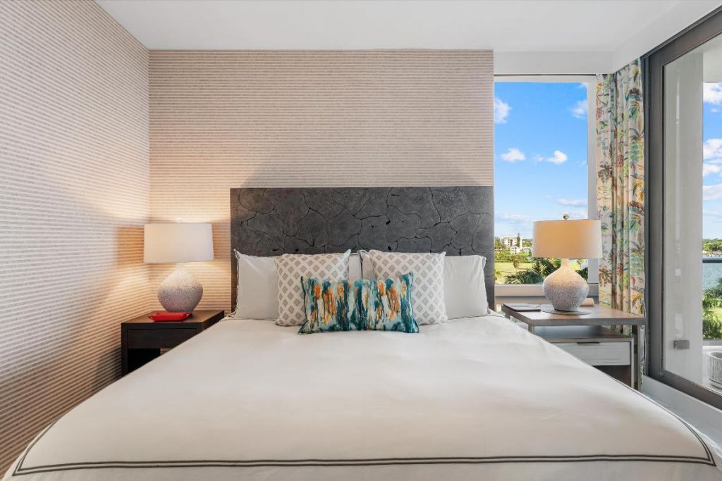 1 Water Club Way, Unit 603, North Palm Beach, FL 33408 Photo