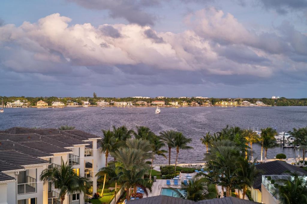 1 Water Club Way, Unit 603, North Palm Beach, FL 33408 Photo