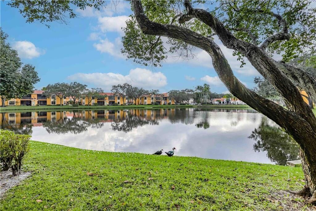 3857 Coral Tree Circle, Unit 204, Coconut Creek, FL 33073 Photo