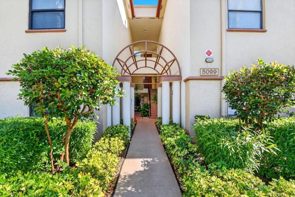 5099 Splendido Court, Unit G, Boynton Beach, FL 33437 Photo