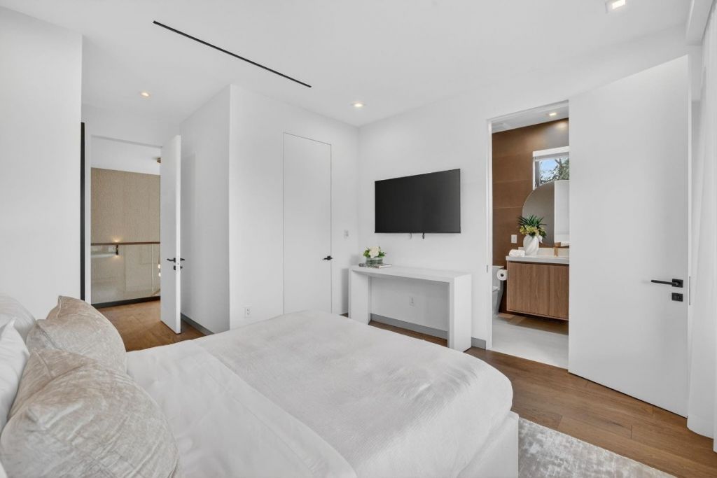 4312 NE 23 Avenue, Fort Lauderdale, FL 33308 Photo