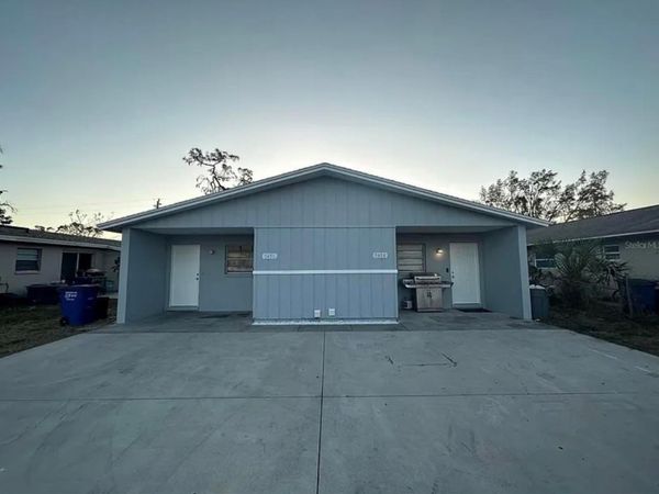 5454 NW 8th, Fort Myers, FL 33907