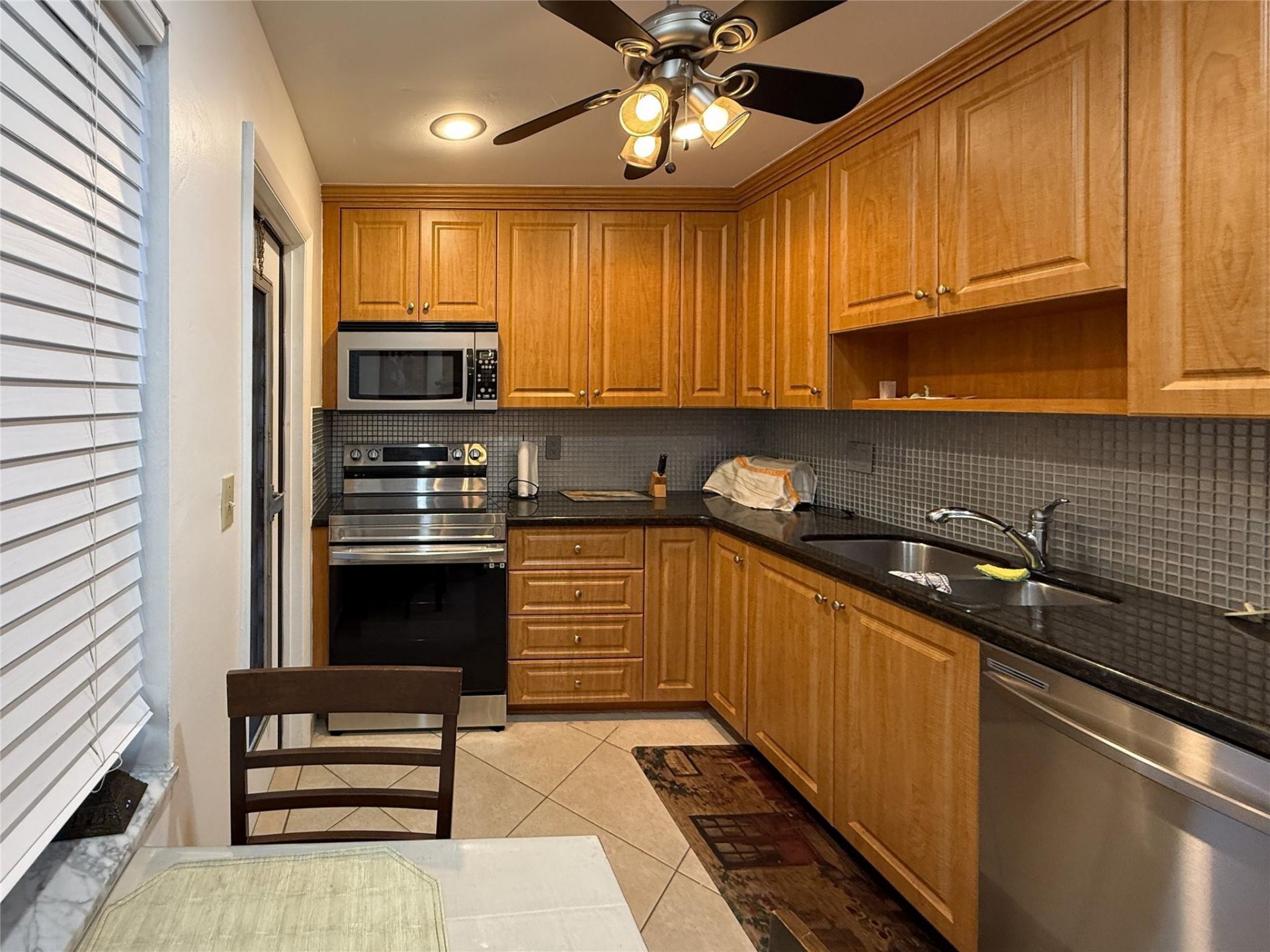 4000 NW 44th Avenue, Unit 208, Lauderdale Lakes, FL 33319 Photo