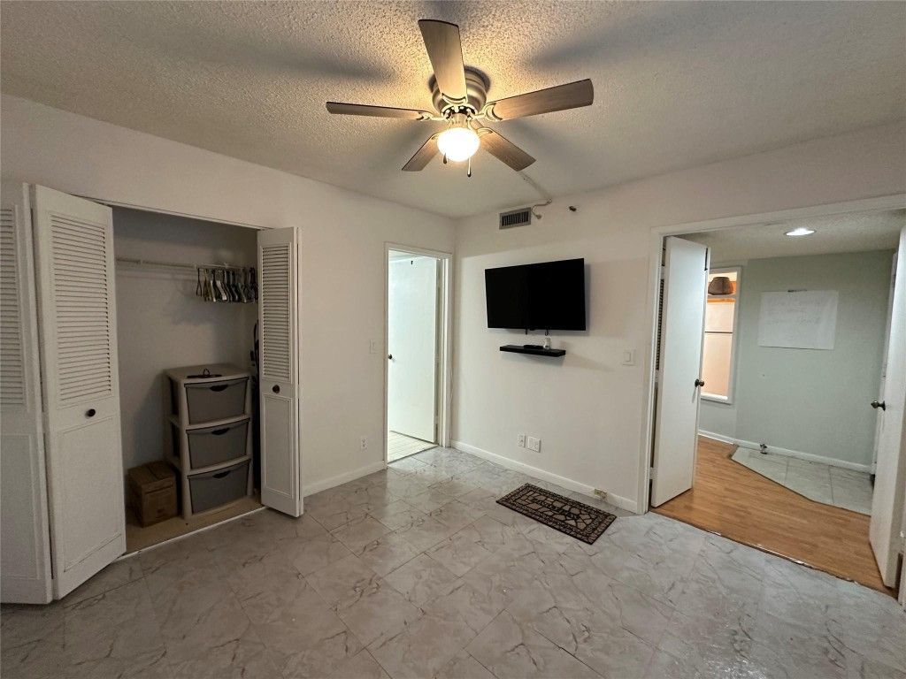 2206 S Cypress Bend Drive, Unit 305, Pompano Beach, FL 33069 Photo