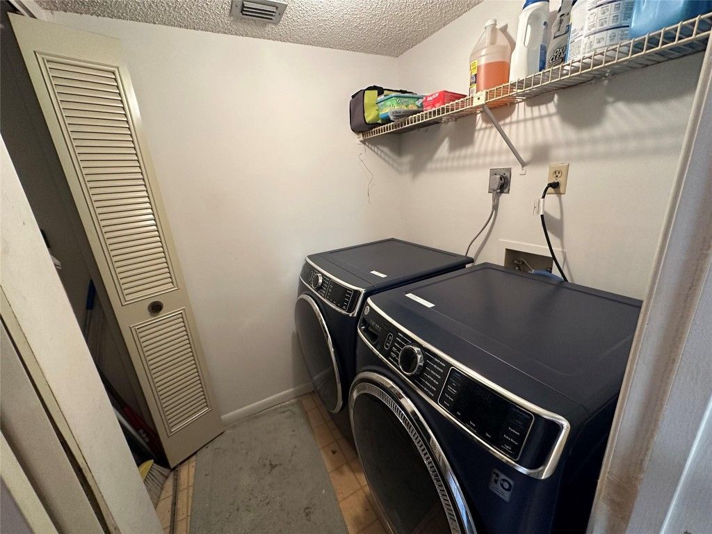 2206 S Cypress Bend Drive, Unit 305, Pompano Beach, FL 33069 Photo