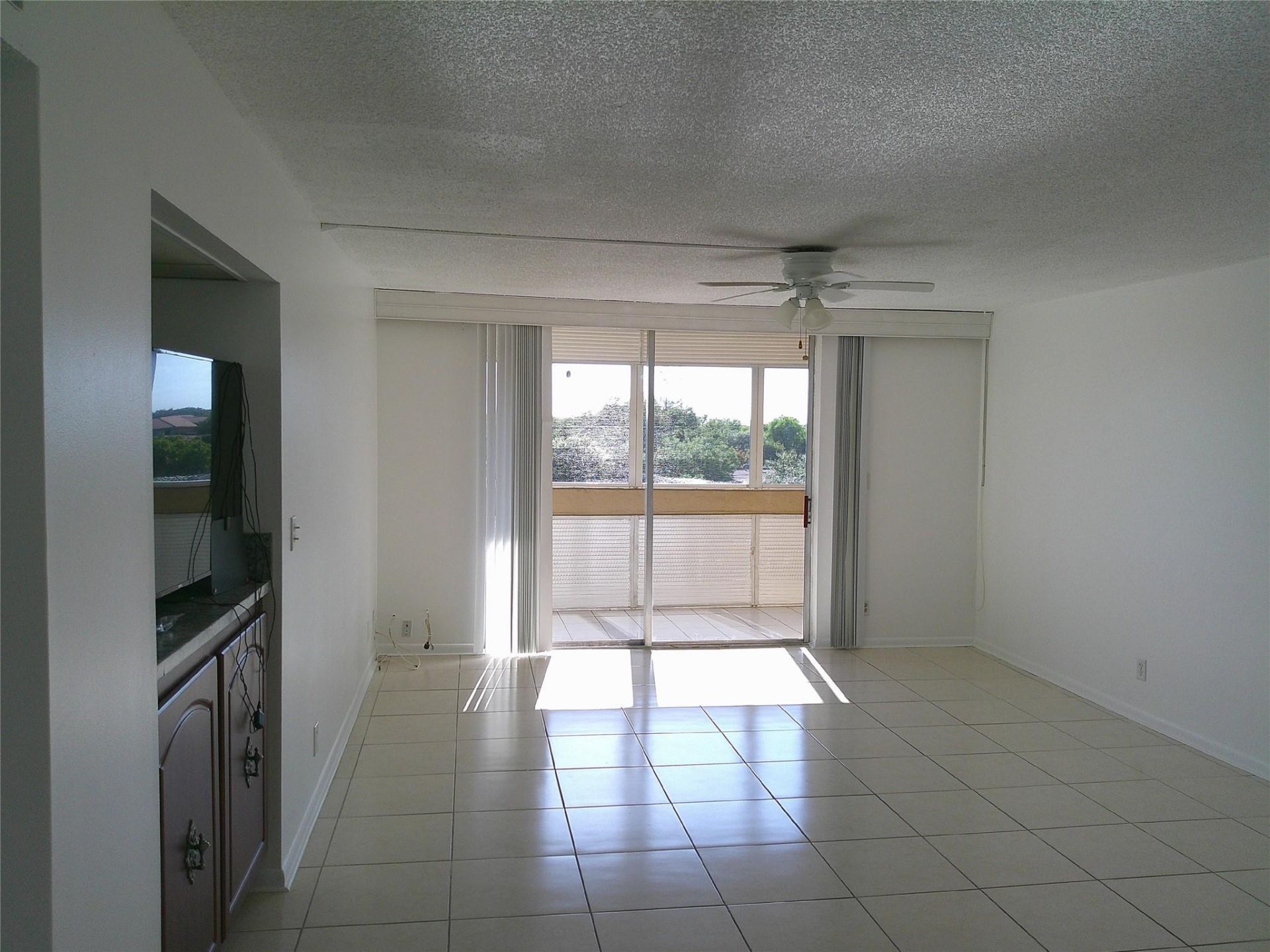 403 NW 68th Avenue, Unit 519, Plantation, FL 33317 Photo