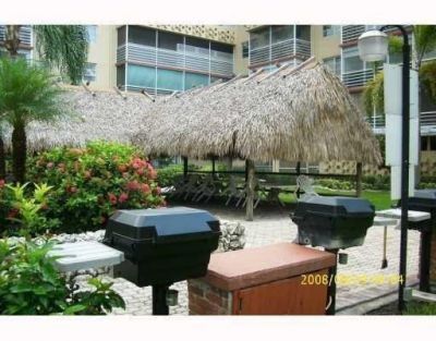 403 NW 68th Avenue, Unit 519, Plantation, FL 33317 Photo