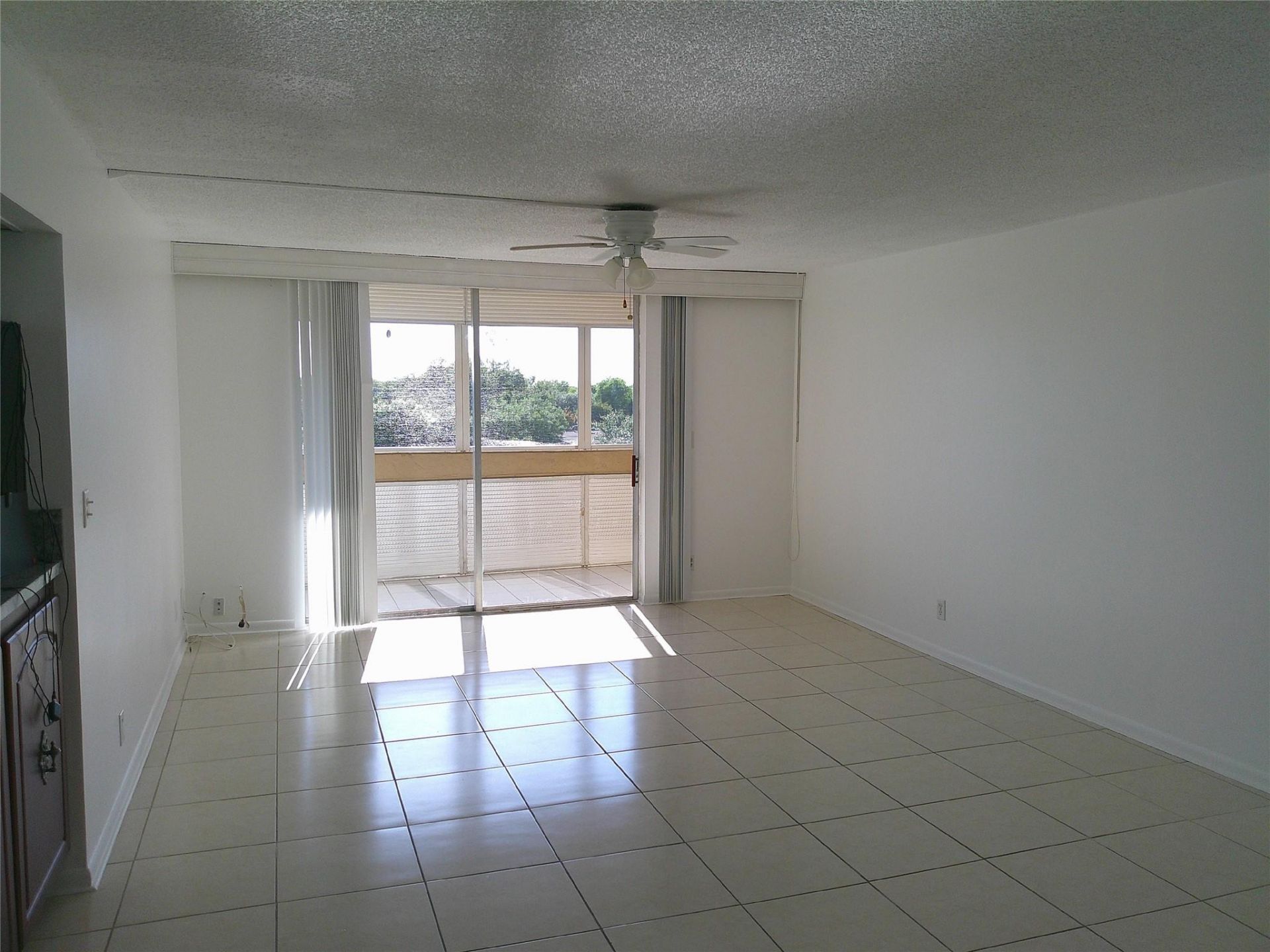 403 NW 68th Avenue, Unit 519, Plantation, FL 33317 Photo